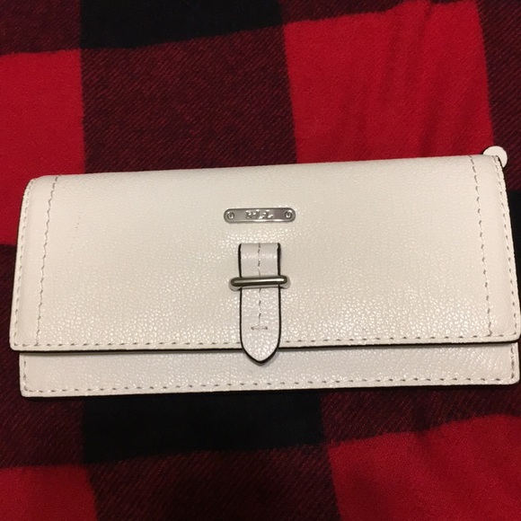 Ralph Lauren Handbags - Brand new Ralph Lauren wallet